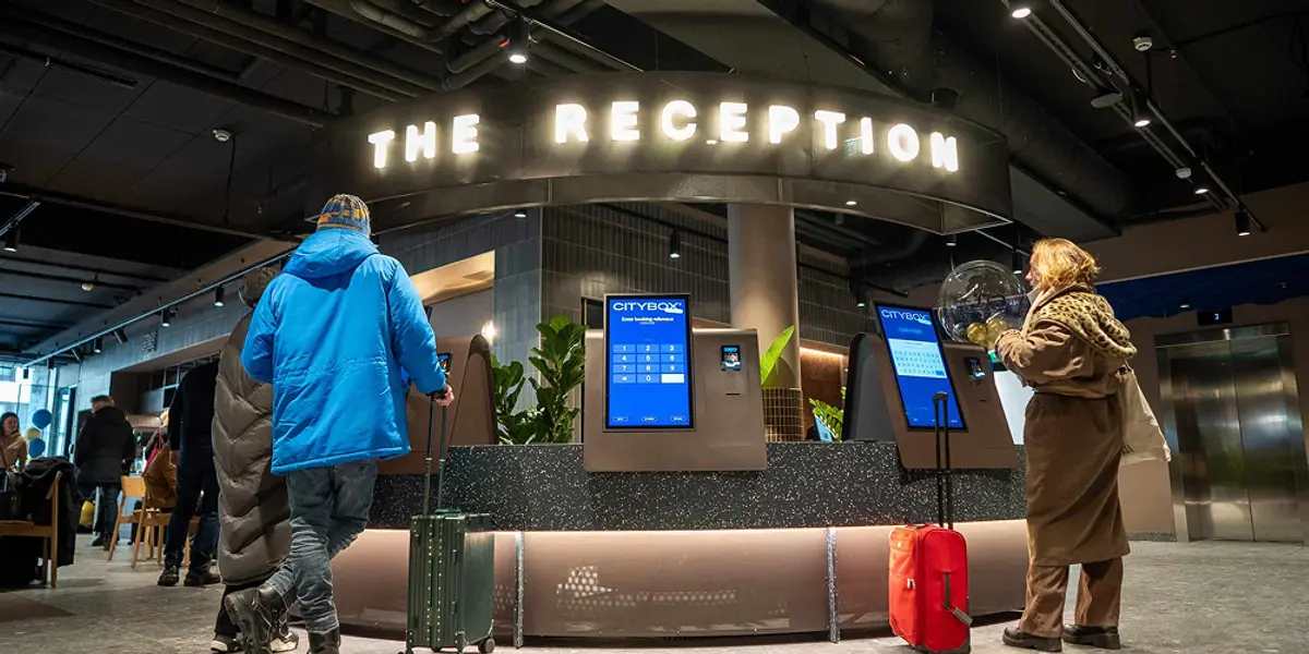 Monitore und Touchscreens für Self-Service-Terminals