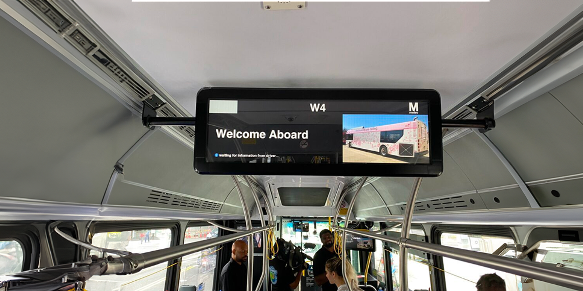 Monitore und Touchscreens für die Fahrzeugintegration