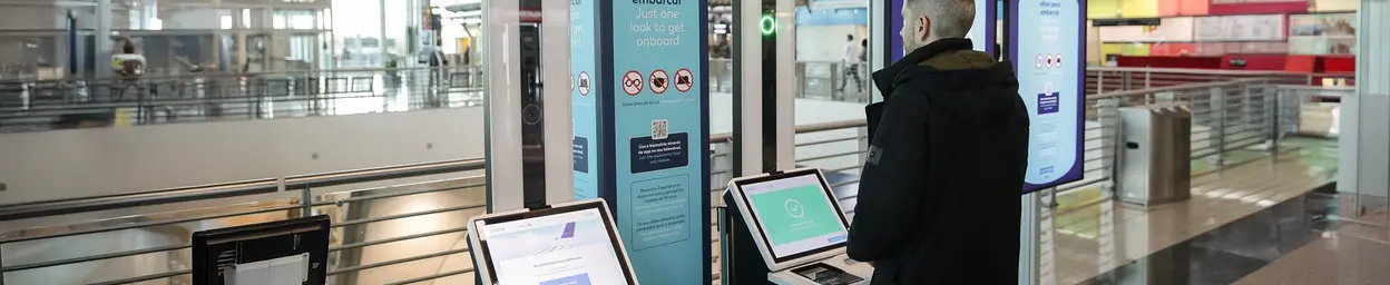 Monitore für Zutrittskontrolle und Identifikation